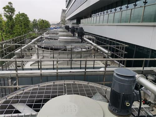閉式冷卻塔填料更換需要注意哪些事項？？(冷卻塔填料怎樣更換)